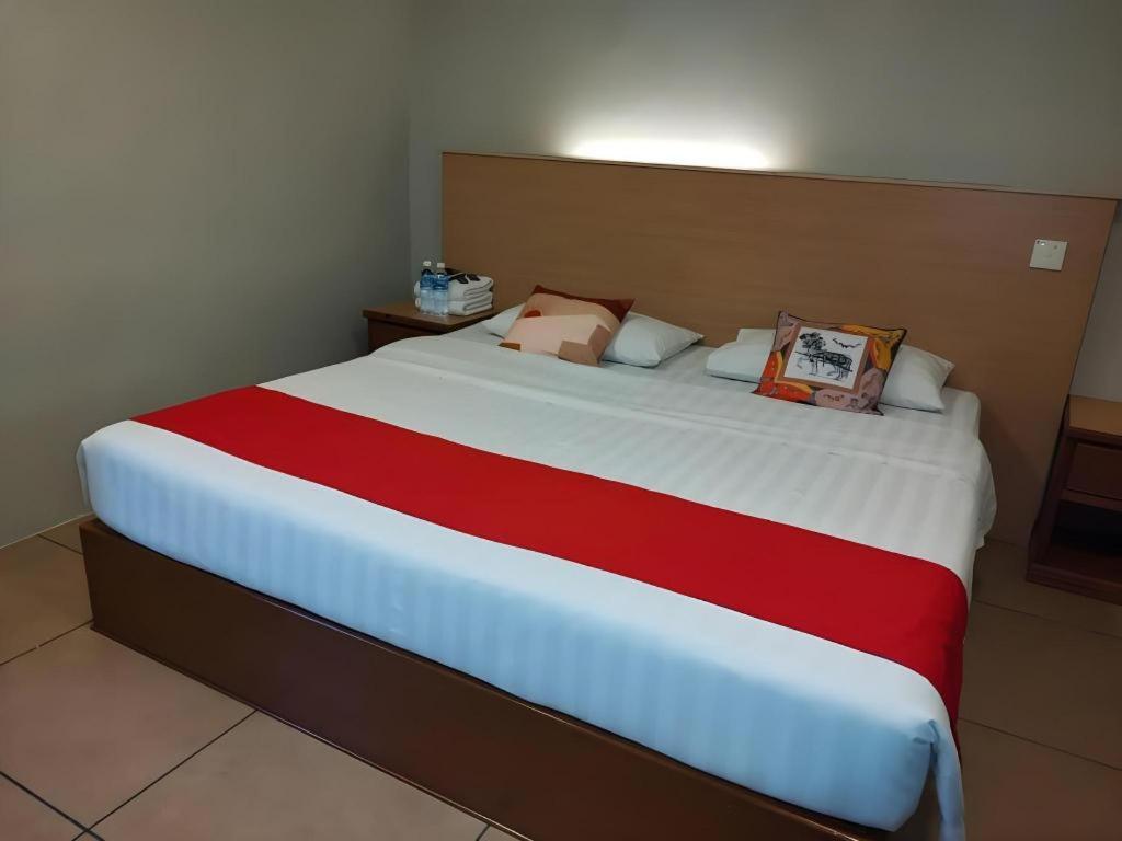 River Park Hotel Sibu Luaran gambar